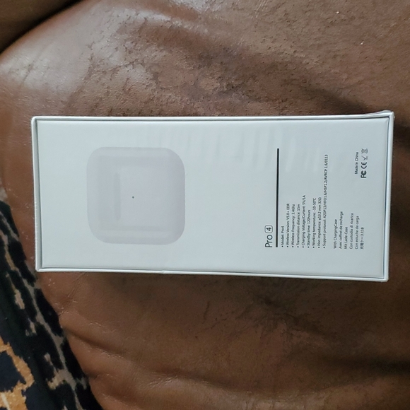 NEW IN PACKAGE PRO 4 EARBUDS - Picture 4 of 5